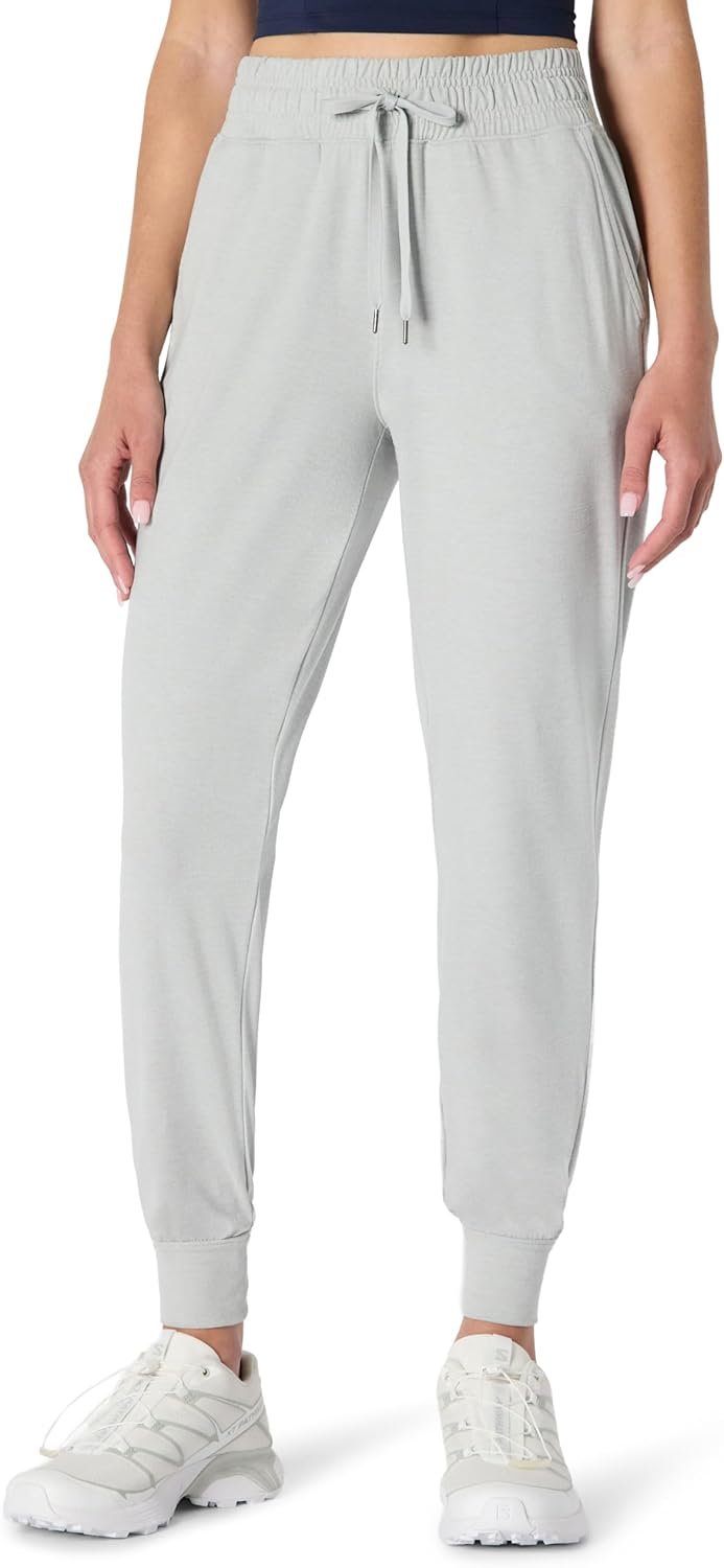 Amazon Essentials Women’s Athletic Soft Performance Lightweight Cropped Capri Workout Jogger Sweatpants